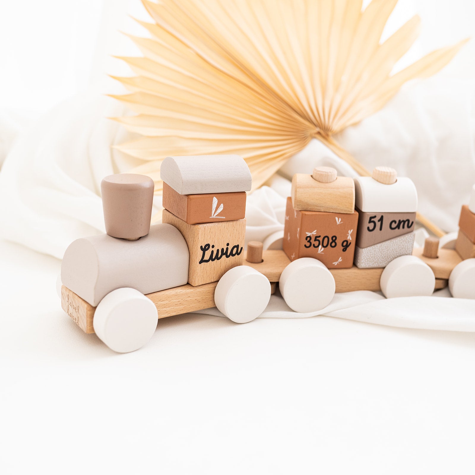 Holz Eisenbahn personalisiert - beige